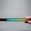 Ritmusra világító RGB LED kijelző - Fehér